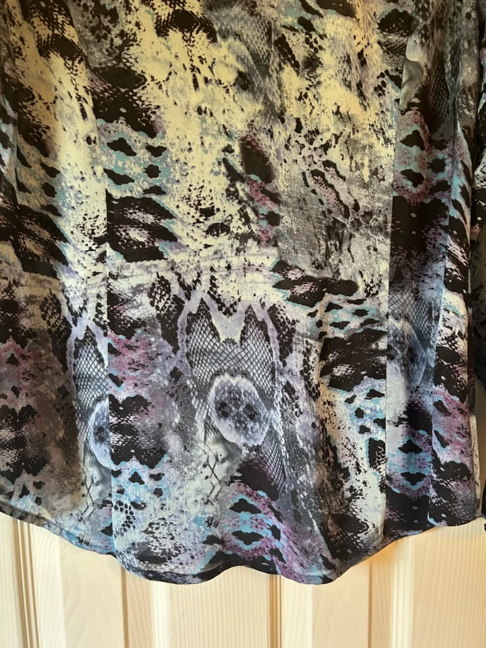 🦉3for$10 Moving🚚Sale Cabi blue black print blouse
